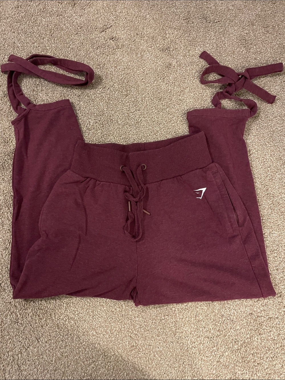 Gymshark Maroon Tie-Waist Jogger Capris with Decorative Tie